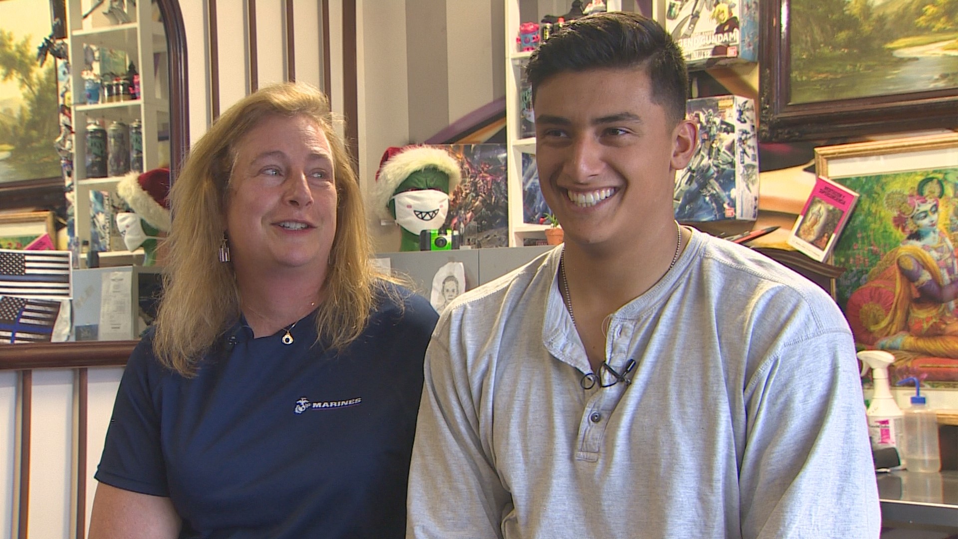 Mom Gets Tattoo With Marine Son After Surprise Homecoming Cbs19tv